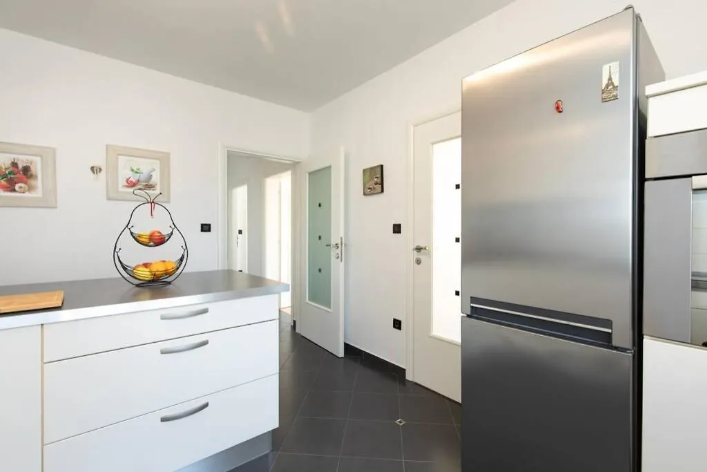 Apartment Natali Punat- Free Parking On Premises Chorwacja