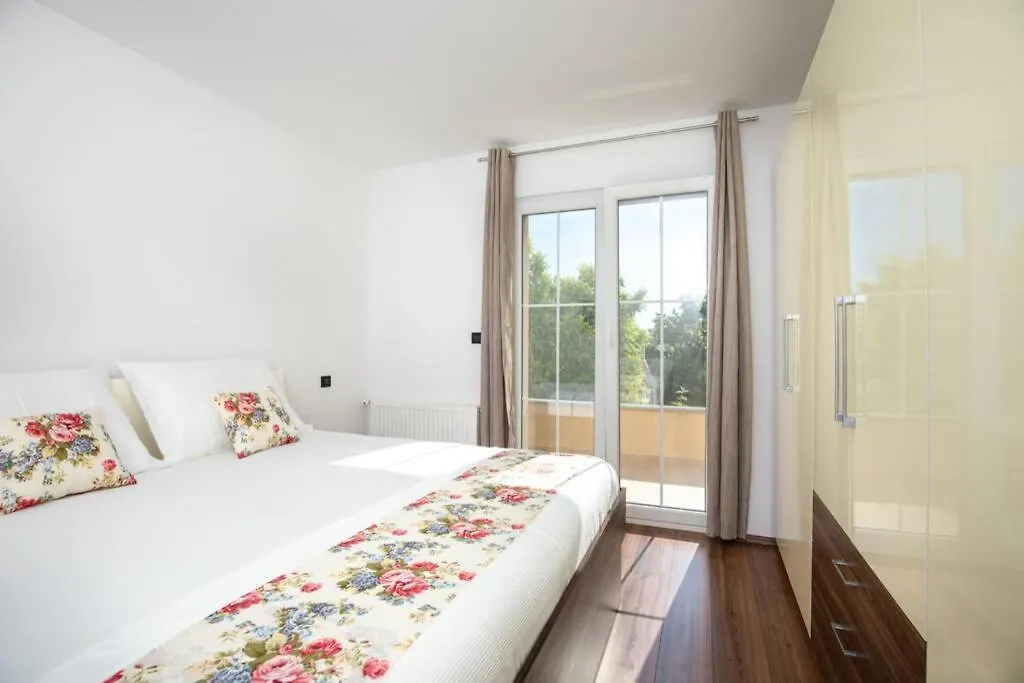 Apartment Natali Punat- Free Parking On Premises 0*, Punat Chorwacja